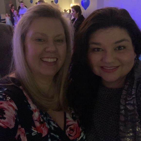 Meet your Posher, Jennifer - Picture 5 of 6